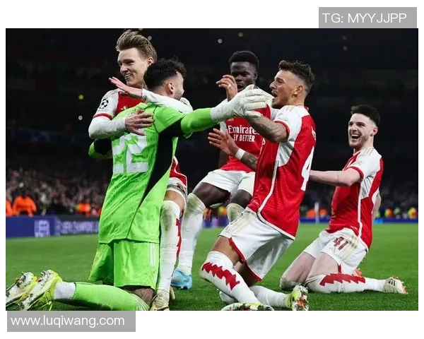 英超激战：拜仁狂胜皇马五球神奇扑救引发争议与热议