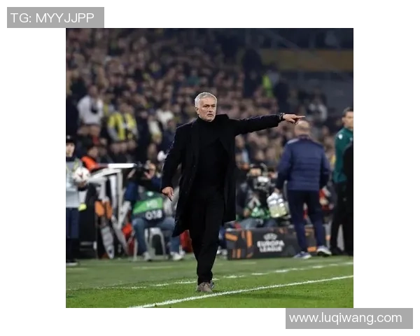 欧联杯曼联大胜里昂绝杀瞬间引发争议判罚全场沸腾