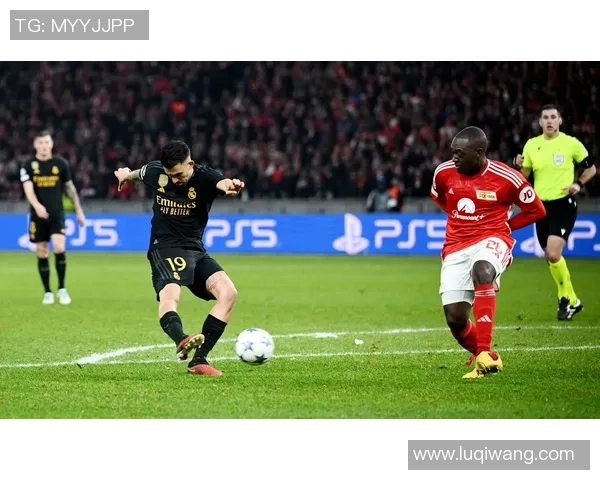 欧联杯精彩对决拜仁4-0击败那不勒斯点球大战瞬间点燃全场激情