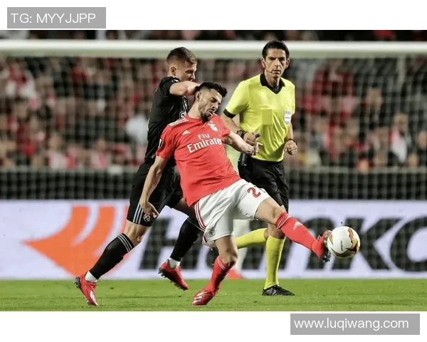 足总杯精彩对决本菲卡大胜波尔图神奇扑救点燃全场激情