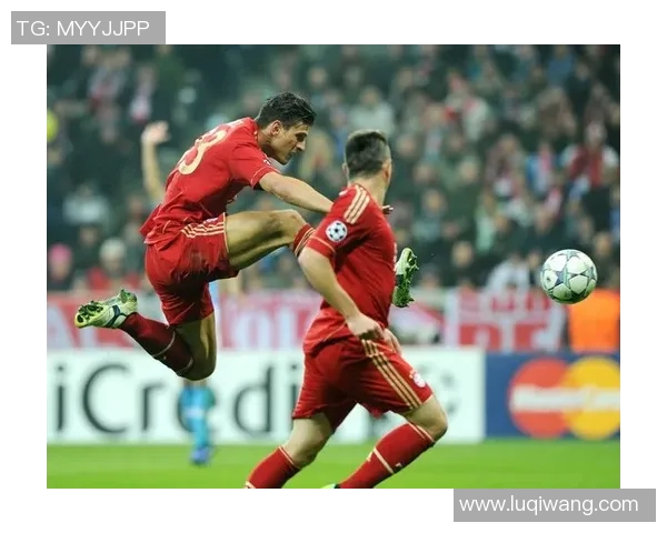 友谊赛精彩对决那不勒斯与里昂战成平局帽子戏法点燃全场激情