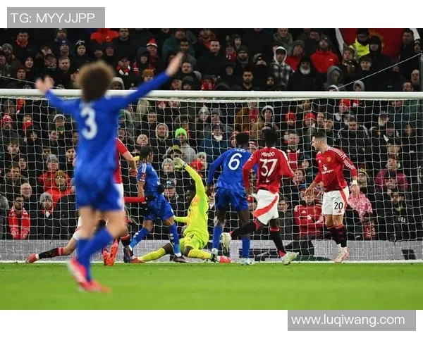 足总杯惊心动魄时刻里昂补时绝杀尤文图斯全场沸腾